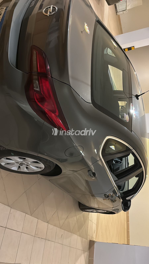 اوبل أسترا 2021 رمادي مستعملة للبيع - 5