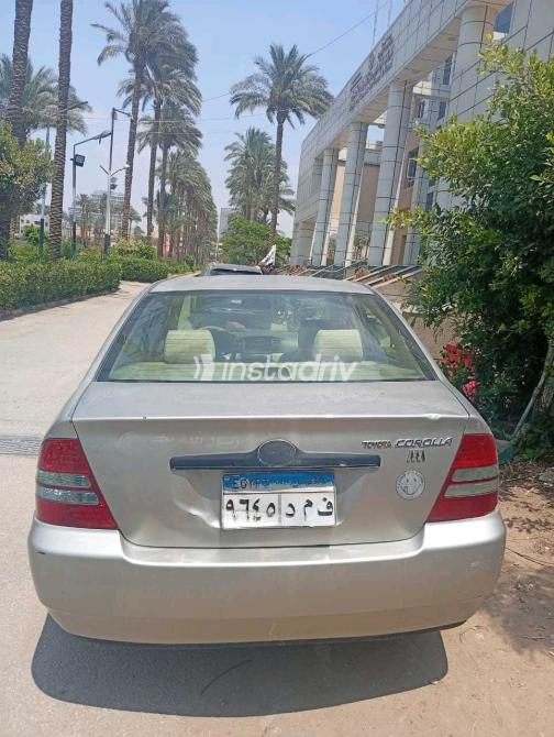 Toyota Corolla 2003 Gold Used for Sale - 8