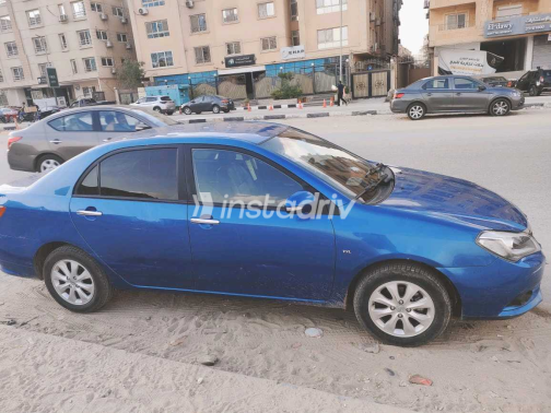 بى واى دى‬ F3 2022 أزرق مستعملة للبيع - 3