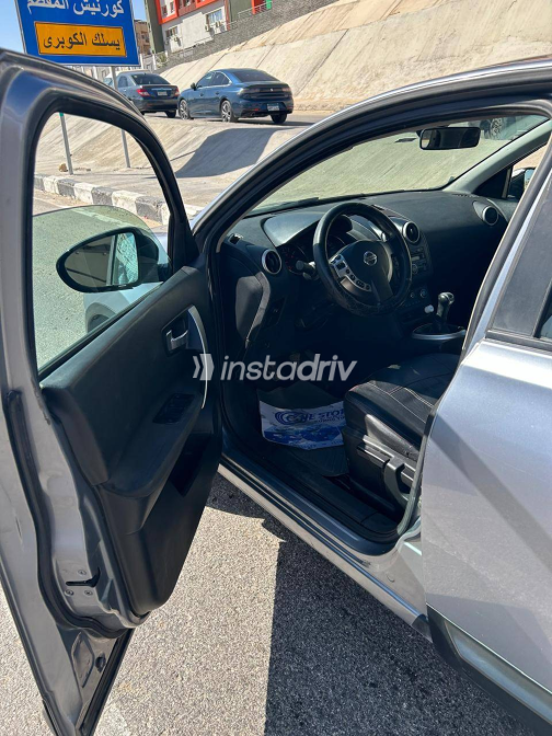 Nissan Qashqai 2011 White Used for Sale - 5