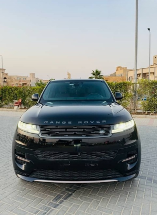 لاند روفر رنج روفر سبورت 2024 أسود مستعملة للبيع