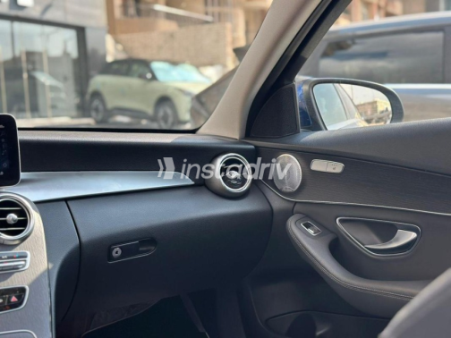 Mercedes C 180 2019 Dark Blue Used for Sale - 9