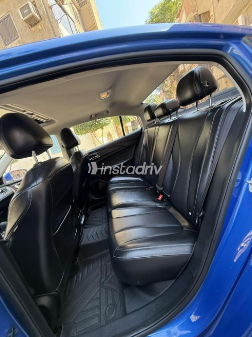 ام جى 5 2021 أزرق غامق مستعملة للبيع - 10