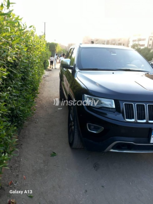 Jeep Grand Cherokee 2018 Black Used for Sale - 7