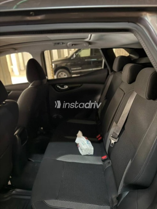 Nissan Qashqai 2021 Gray Used for Sale - 7