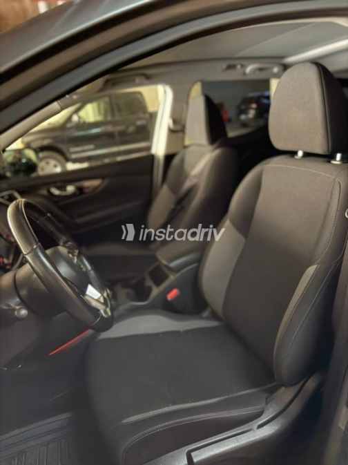 Nissan Qashqai 2021 Gray Used for Sale - 8