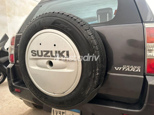 Suzuki Vitara 2009 Gray Used for Sale - 7