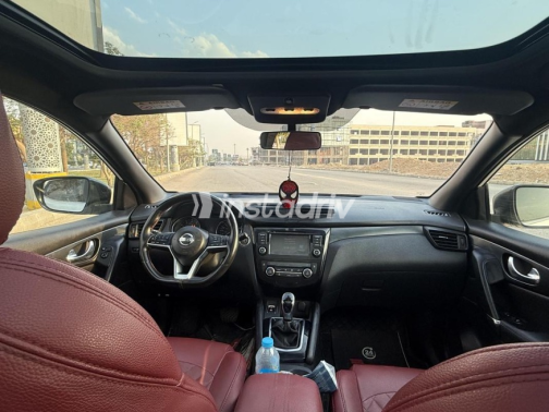 Nissan Qashqai 2021 White Used for Sale - 8