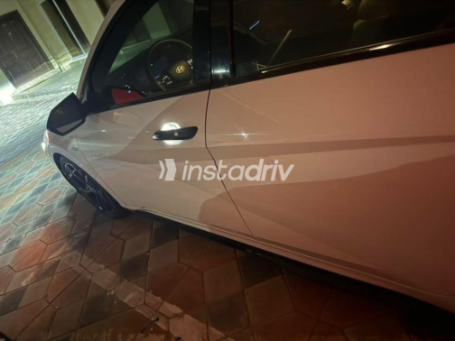 هيونداي إلنترا سى ان 7 2024 أبيض مستعملة للبيع - 2