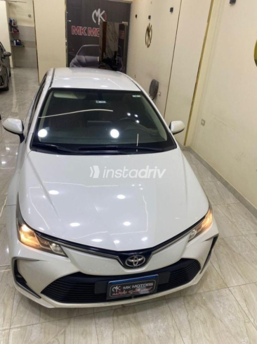 Toyota Corolla 2022 White Used for Sale - 1