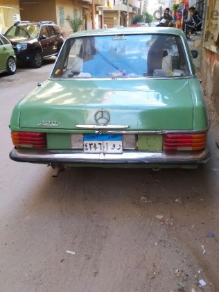 مرسيدس E 200 1975 أخضر مستعملة للبيع