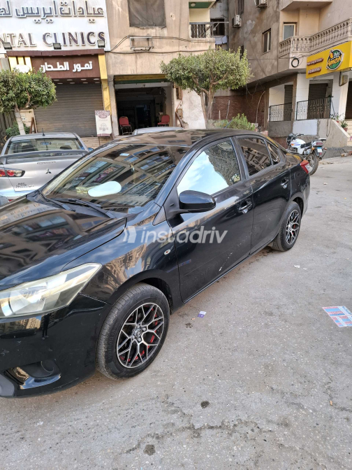 Toyota Yaris 2015 Black Used for Sale - 6