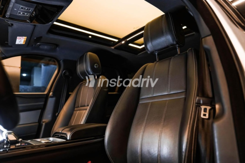 Land Rover Velar 2021 Silver Used for Sale - 8