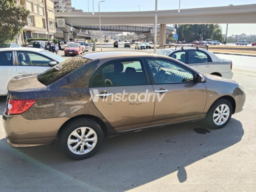 بى واى دى‬ F3 2021 أبيض مستعملة للبيع - 2