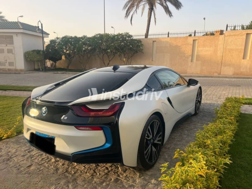 بي ام دبليو I8 2020 أبيض مستعملة للبيع - 4
