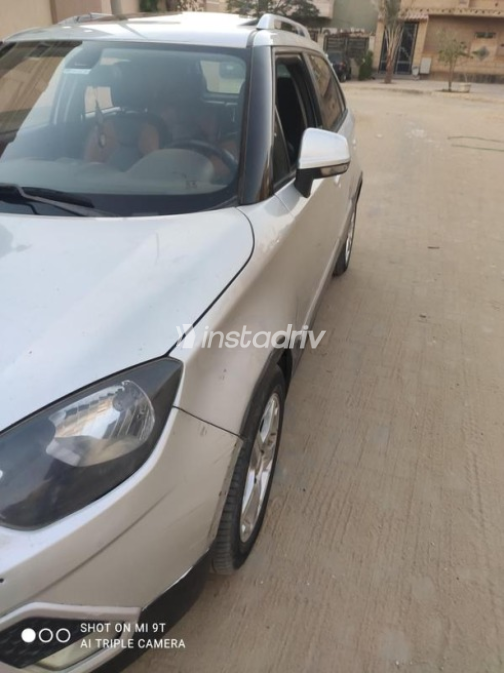 MG Crossover 2015 Silver Used for Sale - 4