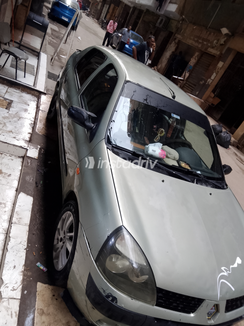 رينو كليو 2004 أبيض مستعملة للبيع - 3