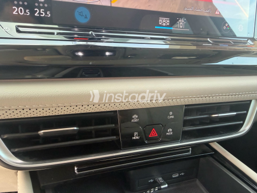 Volkswagen Teramont 2024 Gray Used for Sale - 1