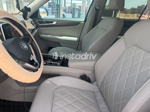 Volkswagen Teramont 2024 Gray Used for Sale - 9