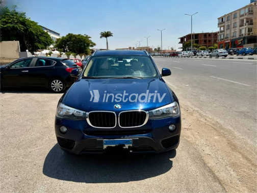 بي ام دبليو X3 2015 أزرق غامق مستعملة للبيع - 1