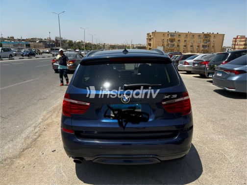 بي ام دبليو X3 2015 أزرق غامق مستعملة للبيع - 3