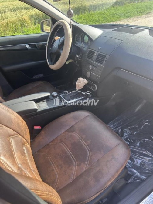 Mercedes C 180 2010 Champagne Used for Sale - 7