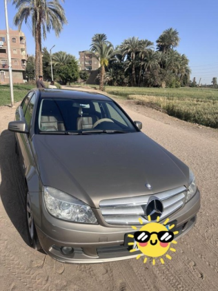 Mercedes C 180 2010 Champagne Used for Sale