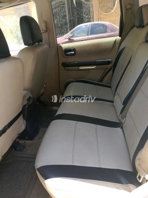 Nissan XTrail 2012 Gold Used for Sale - 5