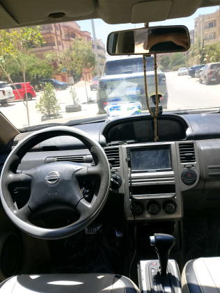 Nissan XTrail 2012 Gold Used for Sale