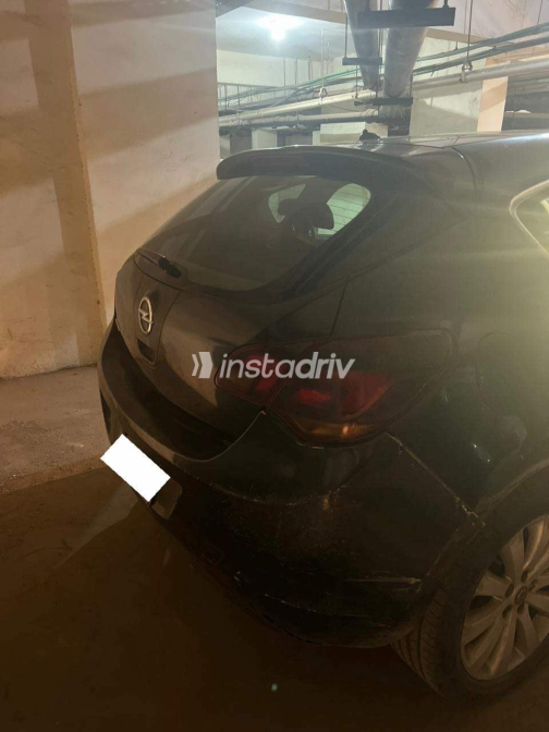Opel Astra 2012 Black Used for Sale - 2