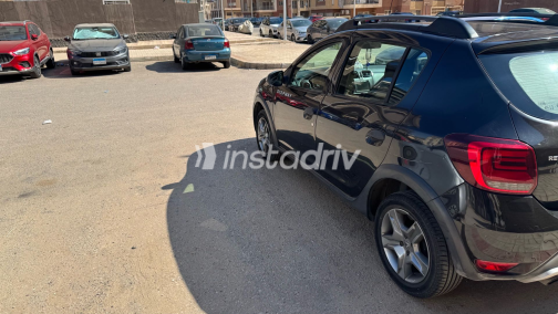 Renault Sandero Step Way 2020 Black Used for Sale - 2