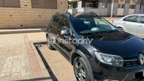 Renault Sandero Step Way 2020 Black Used for Sale - 4