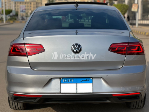 Volkswagen Passat 2023 White Used for Sale - 2