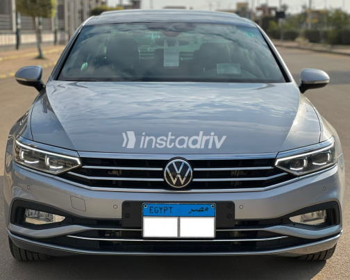 Volkswagen Passat 2023 White Used for Sale - 4