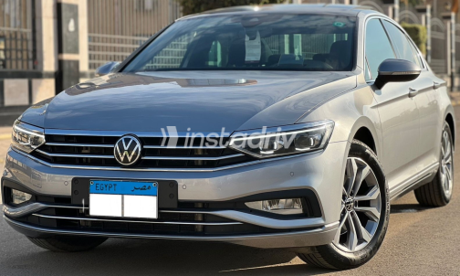 Volkswagen Passat 2023 White Used for Sale - 5