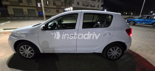 Renault Sandero 2016 White Used for Sale - 4
