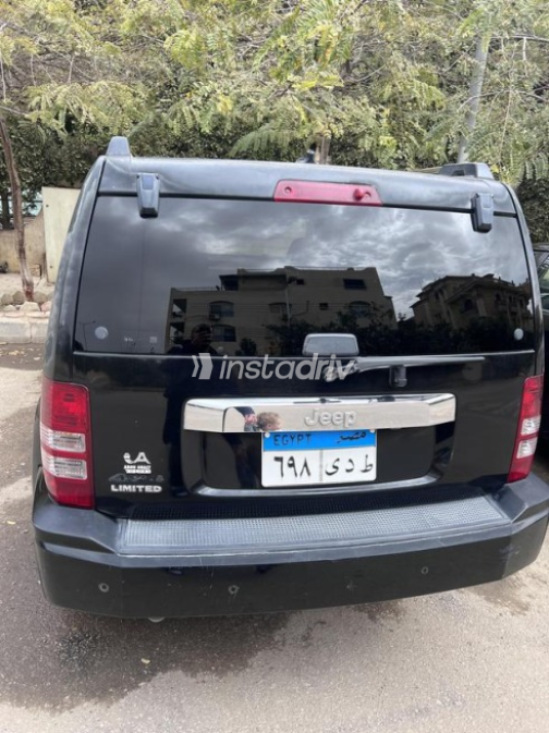 Jeep Cherokee 2011 Black Used for Sale - 8