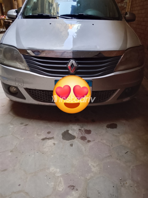 Renault Logan 2014 Gray Used for Sale - 1
