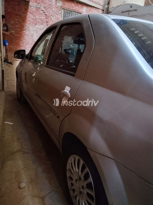 Renault Logan 2014 Gray Used for Sale - 3