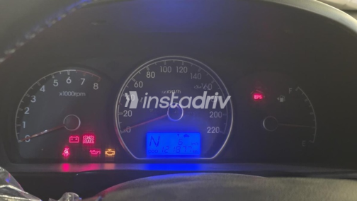 Hyundai Avante 2009 Black Used for Sale - 10