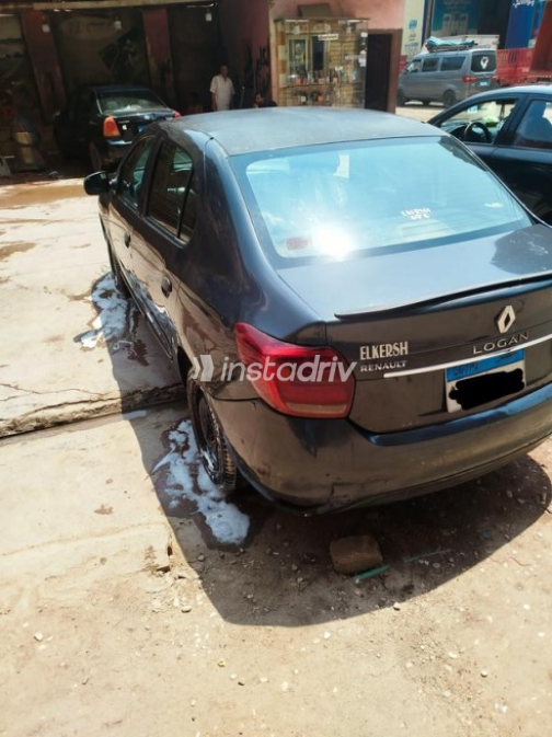 Renault Logan 2017 White Used for Sale - 2