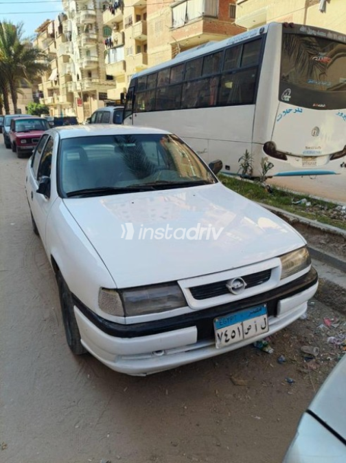 Opel Vectra 1995 White Used for Sale - 2