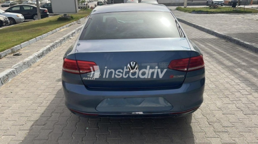 Volkswagen Passat 2019 White Used for Sale - 6