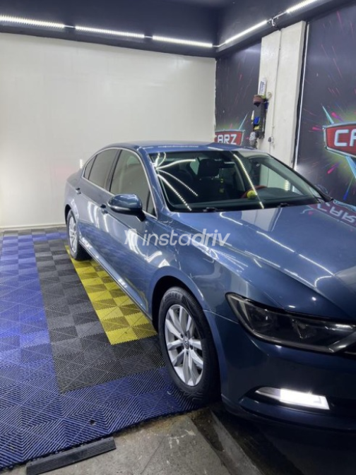 Volkswagen Passat 2019 White Used for Sale - 10