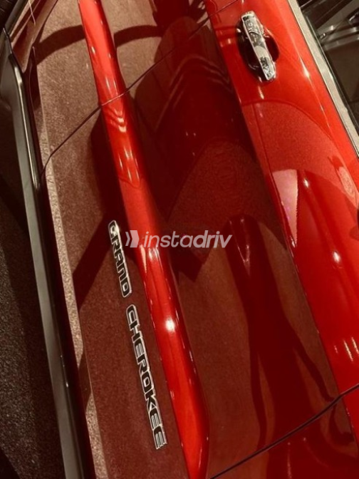 Jeep Grand Cherokee 2022 Red Used for Sale - 9