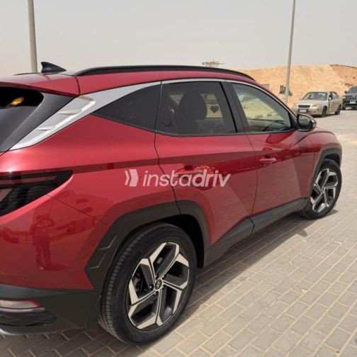 Hyundai Tucson 2021 White Used for Sale - 7