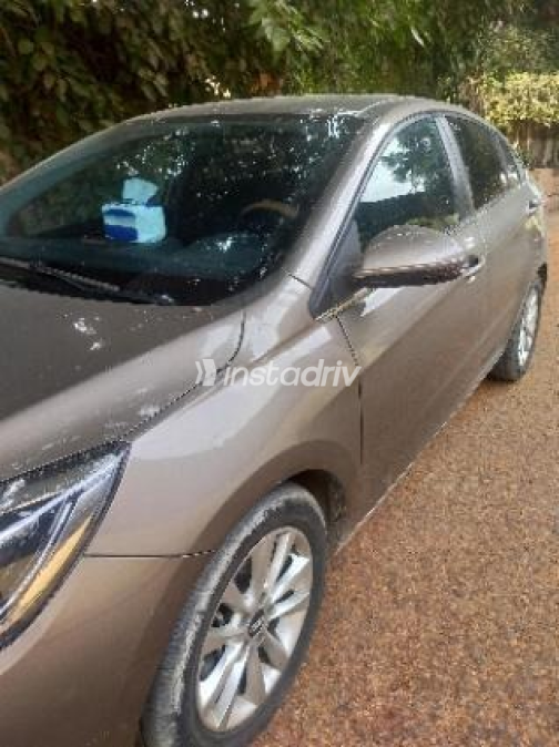 شيرى اريزو 5 2023 برونزي مستعملة للبيع - 1