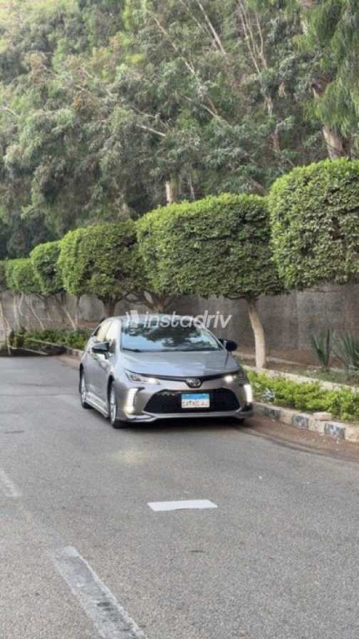 Toyota Corolla 2019 White Used for Sale - 3