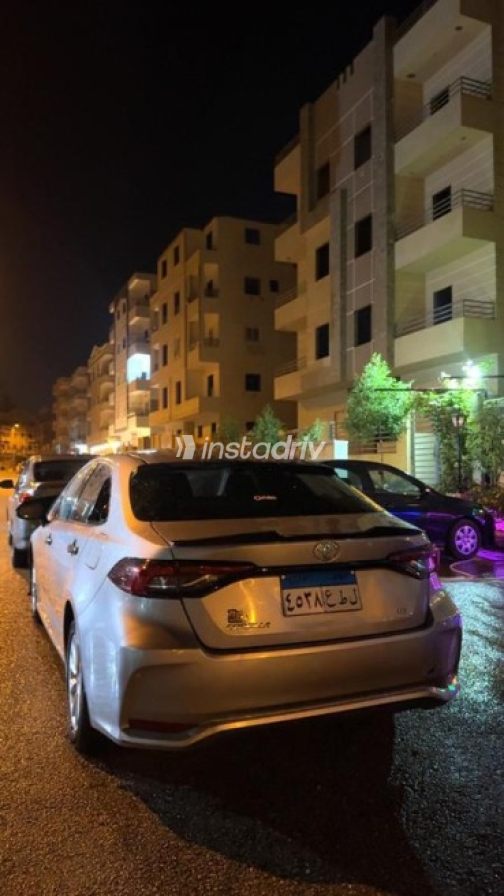 Toyota Corolla 2019 White Used for Sale - 4