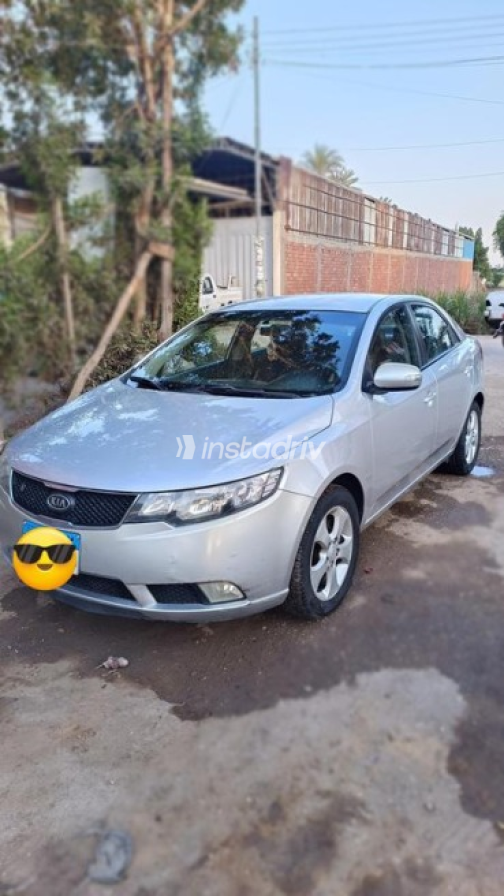 Kia Cerato 2009 Silver Used for Sale - 1